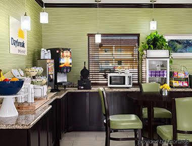 Days Inn Pearsall Ngoại thất bức ảnh